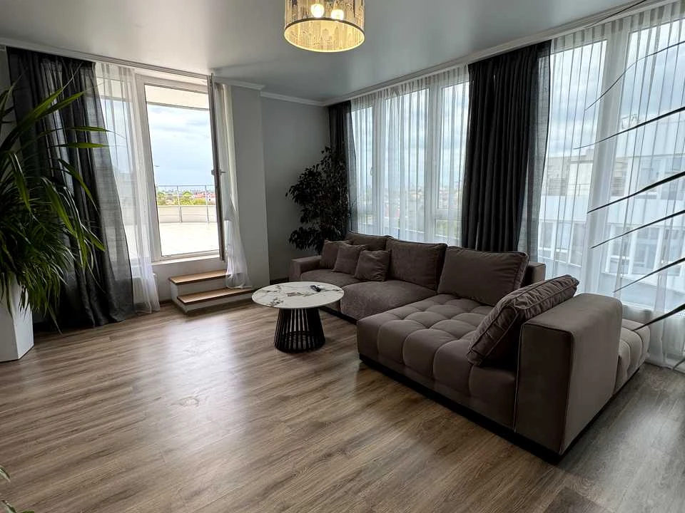 Apartment. Odesa, Lvivska St.