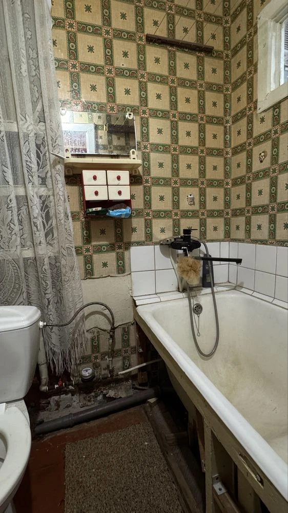 маленька квартира в Лісках