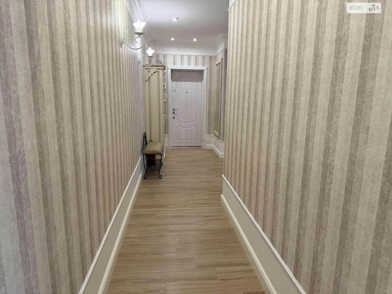 Flat for Sale - Center