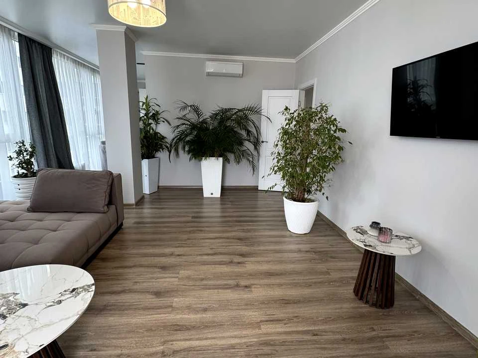 Apartment. Odesa, Lvivska St.