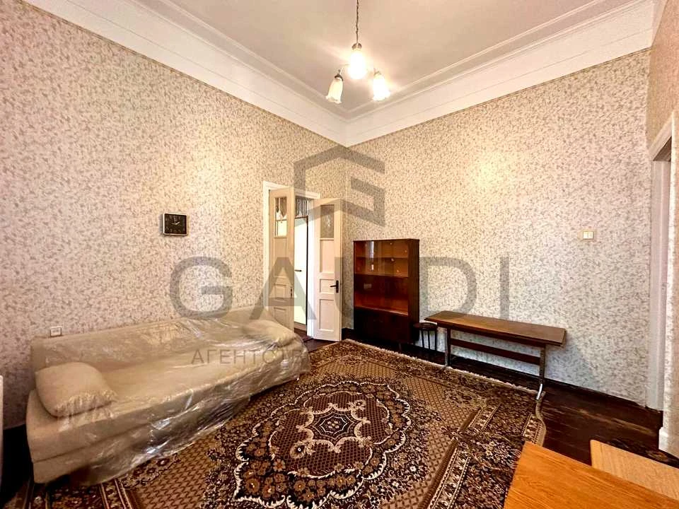 Apartment. Mykolaiv, Oleksii Vadatursky Street
