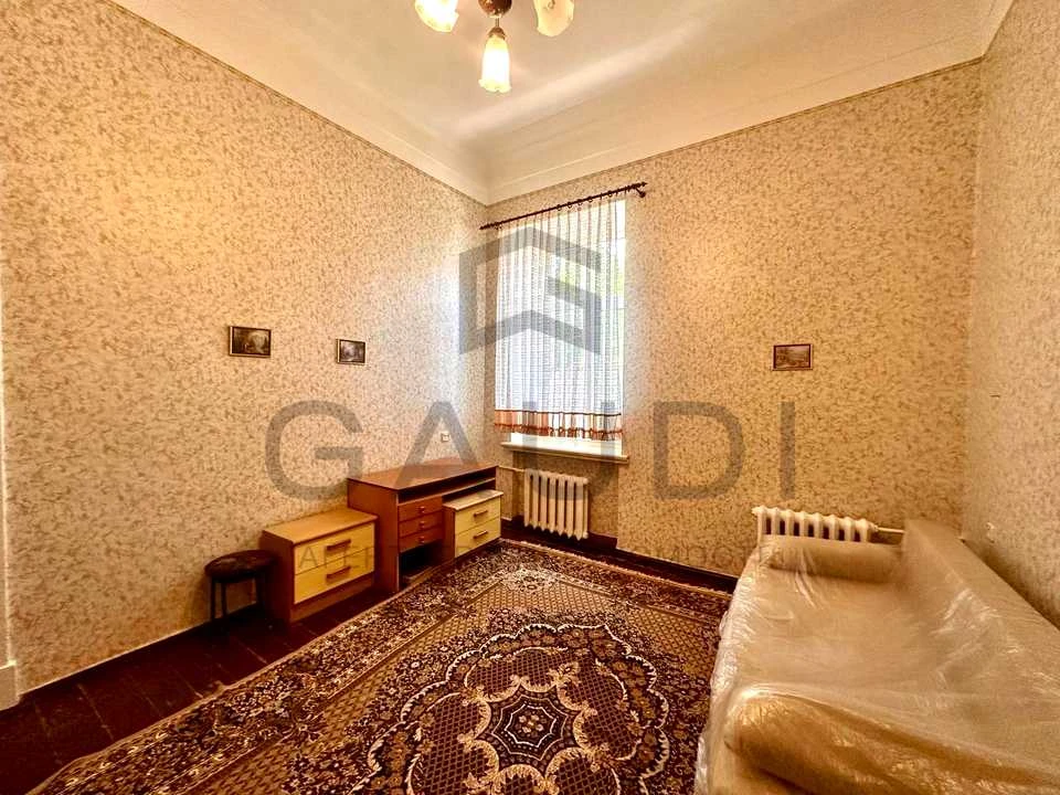 Apartment. Mykolaiv, Oleksii Vadatursky Street