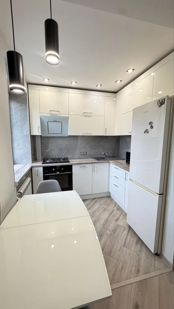 Sale of a luxurious apartment in the Central district