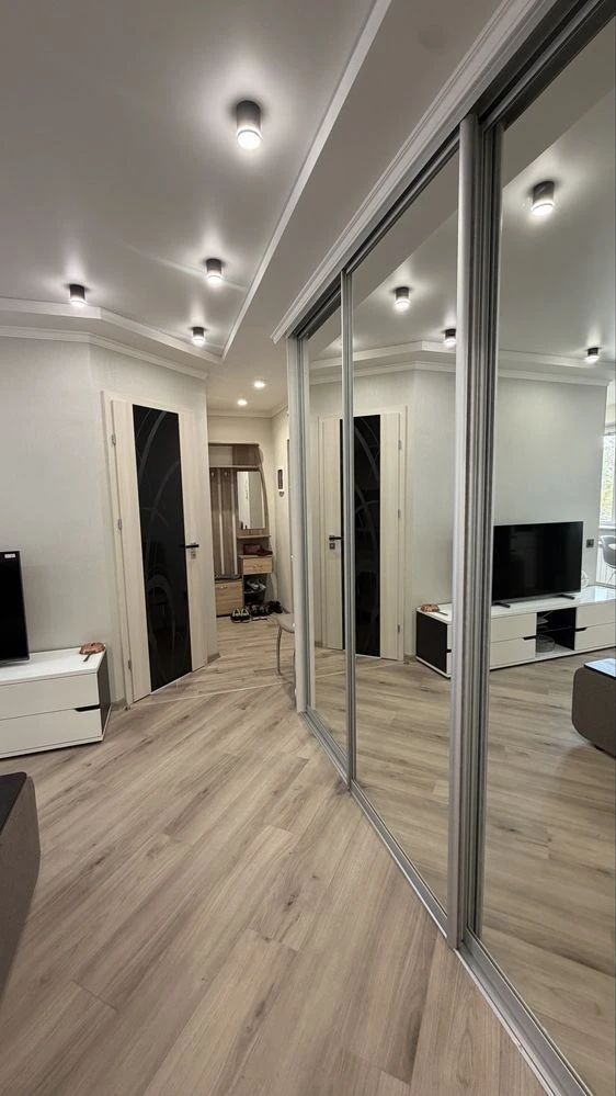 Sale of a luxurious apartment in the Central district