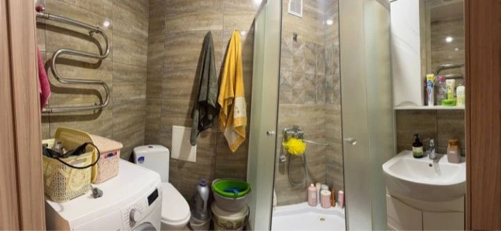 Продається 1-кімнатна квартира, 10-й мікрорайон, район Берізки.