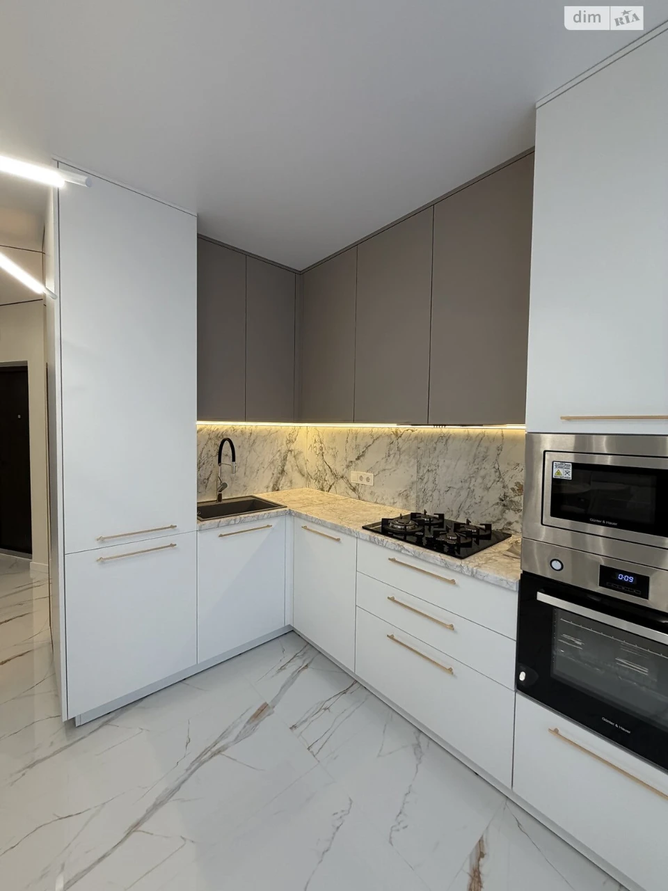 Apartment for Sale in Manhattan