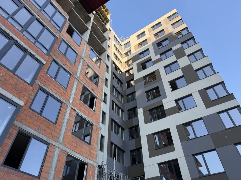 1-bedroom apartment for sale, April 15, Sakhareva! Owner!