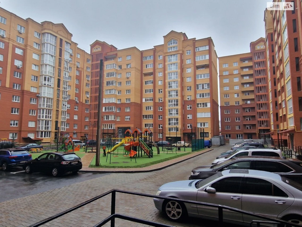 Продаж Квартира Молодіжний