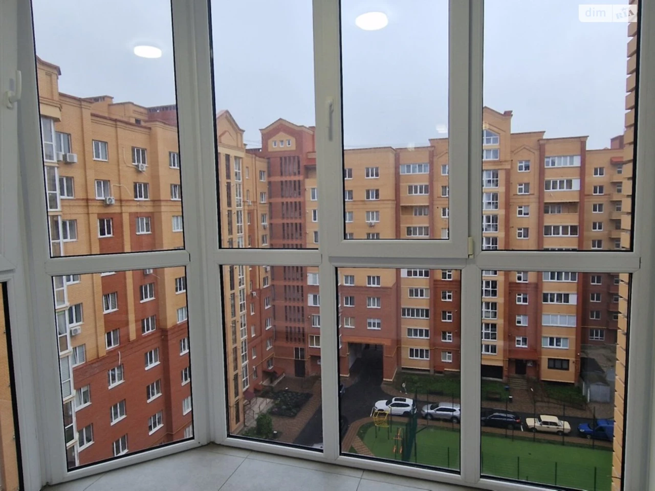 Продаж Квартира Молодіжний