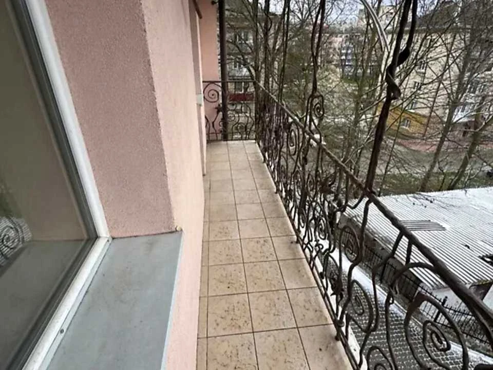 Apartment. Ternopil, Myru Street