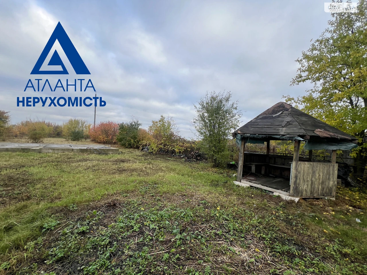 Продаж ділянки під житлову забудову