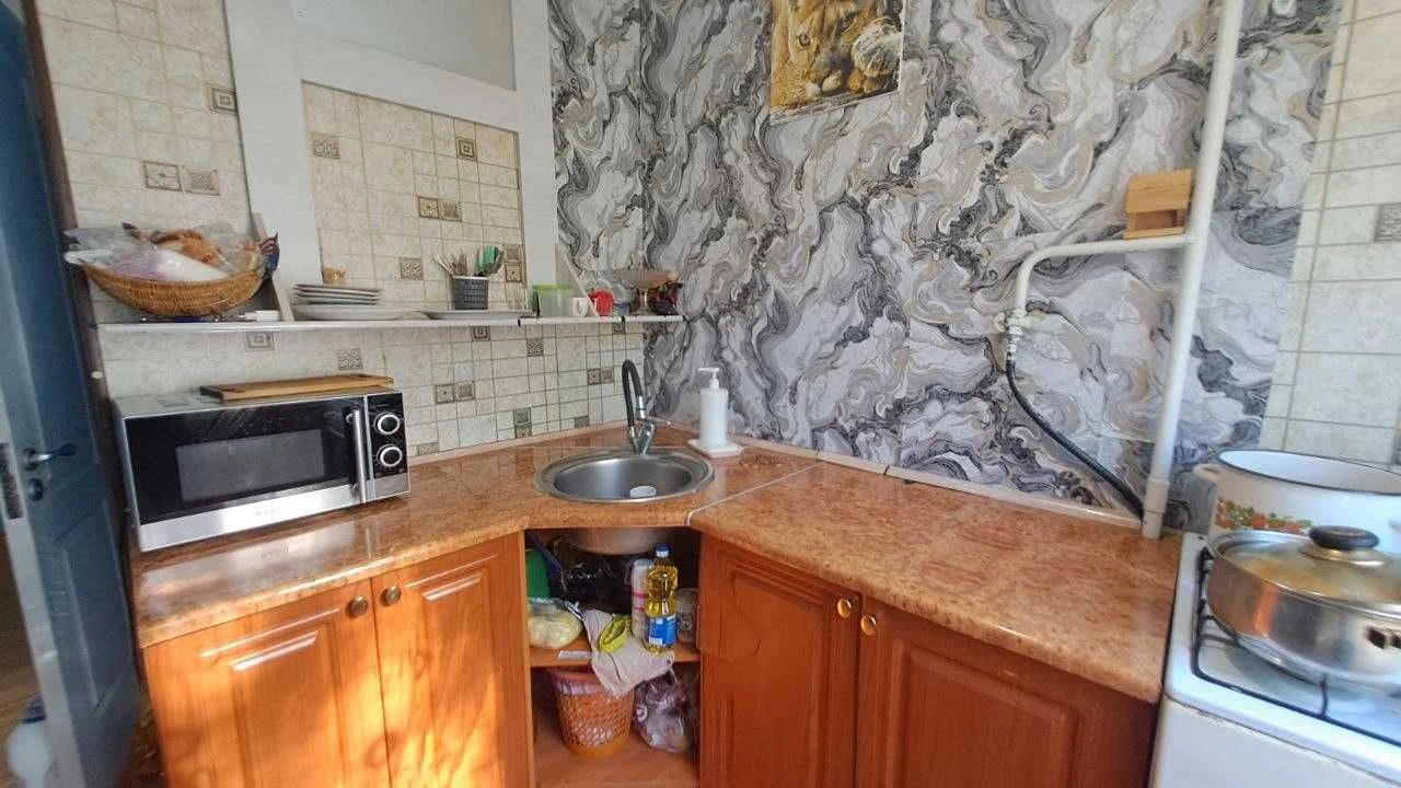 Продается 2-комнатная квартира по адресу проспект Левка Лук'яненка