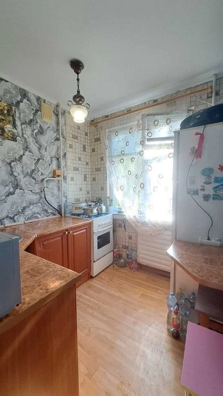 Продается 2-комнатная квартира по адресу проспект Левка Лук'яненка