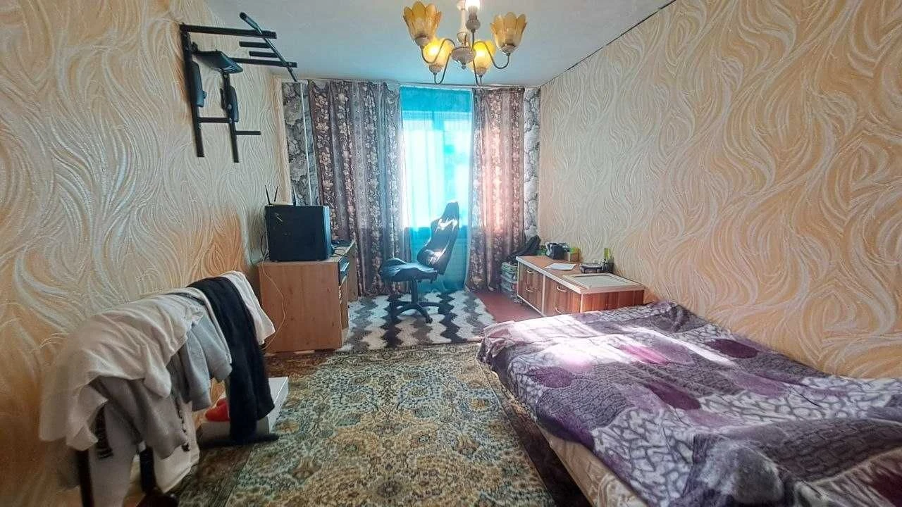 Продается 2-комнатная квартира по адресу проспект Левка Лук'яненка