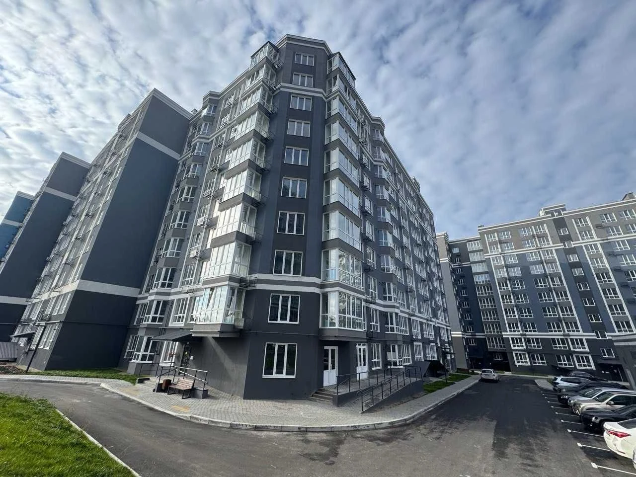 Продаж просторої 2-кімнатній квартири. ЖК Лісовий Ав