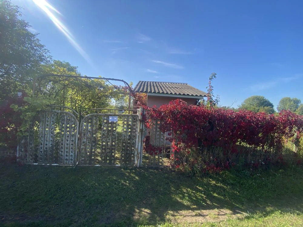 For Sale: One-Story House, 20 sq. meters, 5 acres of land in the Pi area
