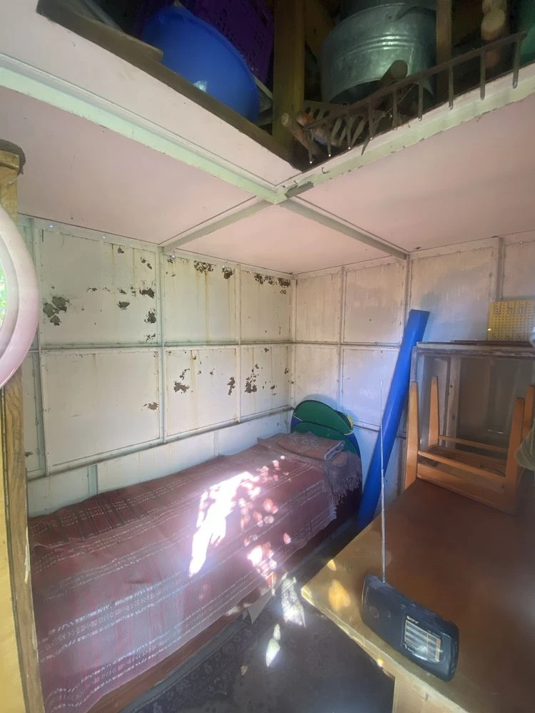For Sale: One-Story House, 20 sq. meters, 5 acres of land in the Pi area