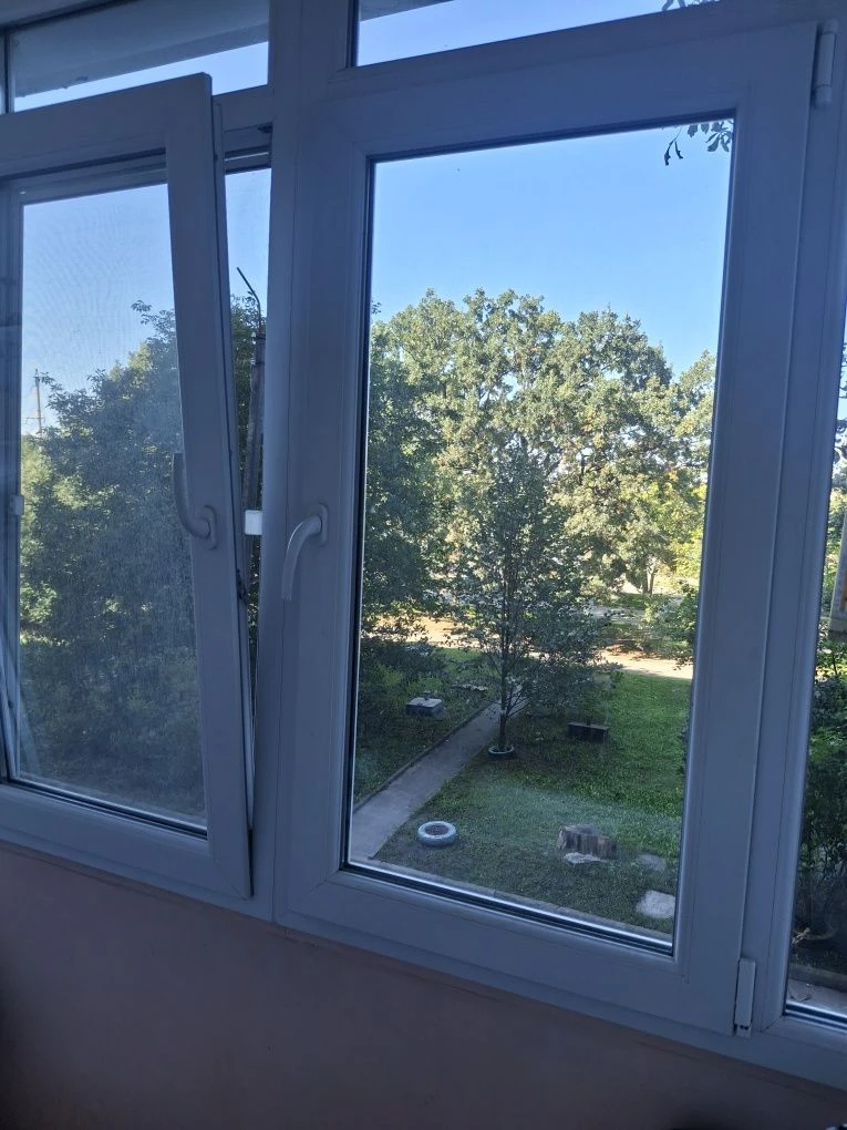 Продам свою трикімнатну квартиру