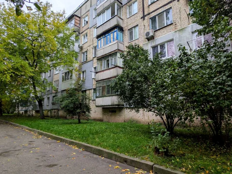 Apartment. Heroes-Ratyvnalik Street, Kropyvnytskyi