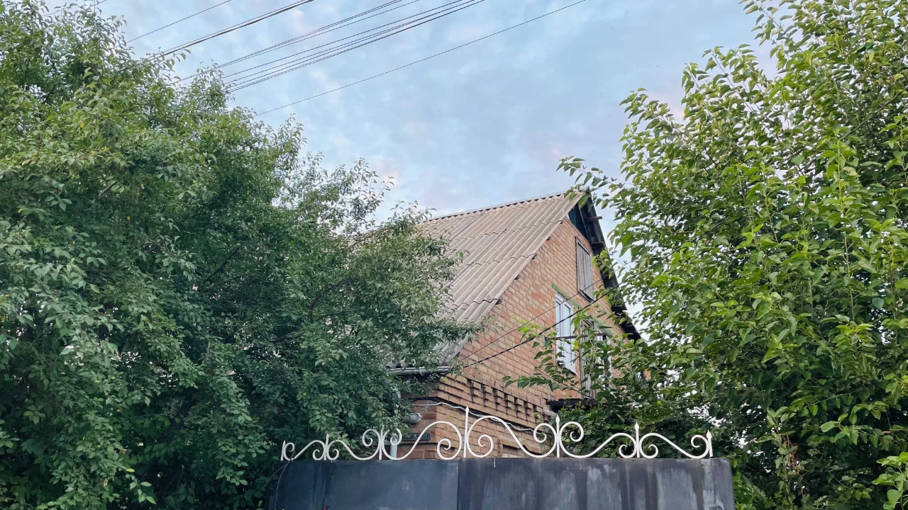 Продаж окремого приватного будинку на вул. Анни Ярославни!