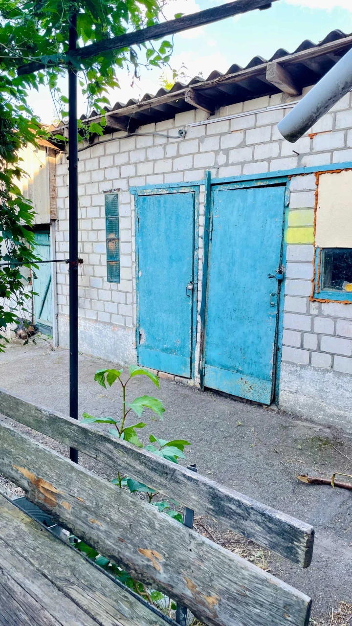 Продаж окремого приватного будинку на вул. Анни Ярославни!