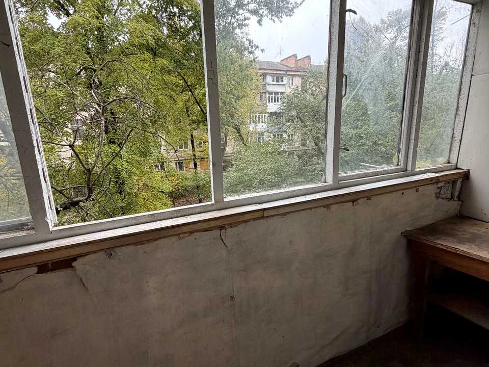 Apartment. Nebesnoy Sotni Street, Chernivtsi
