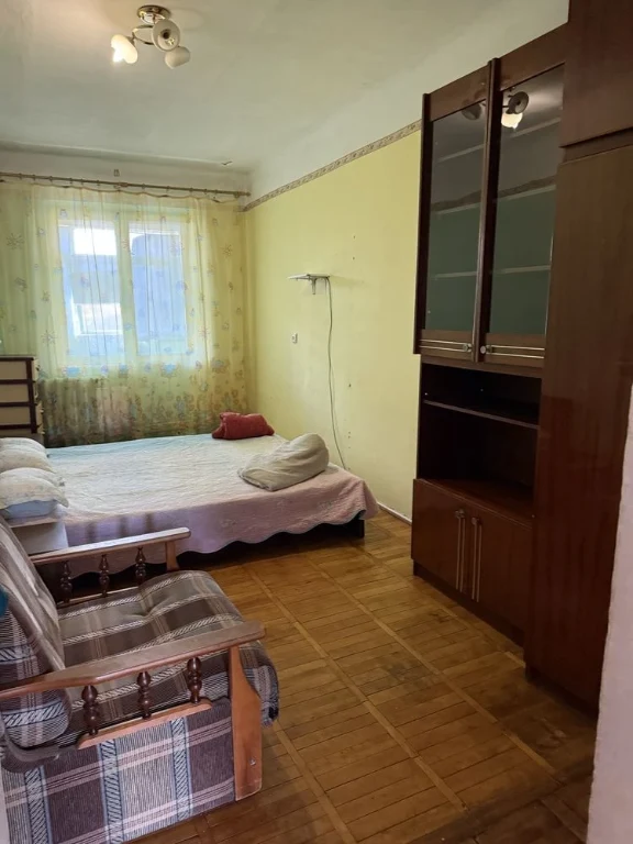 Sale of a 2-room apartment on Nebesnaya Sotni Street