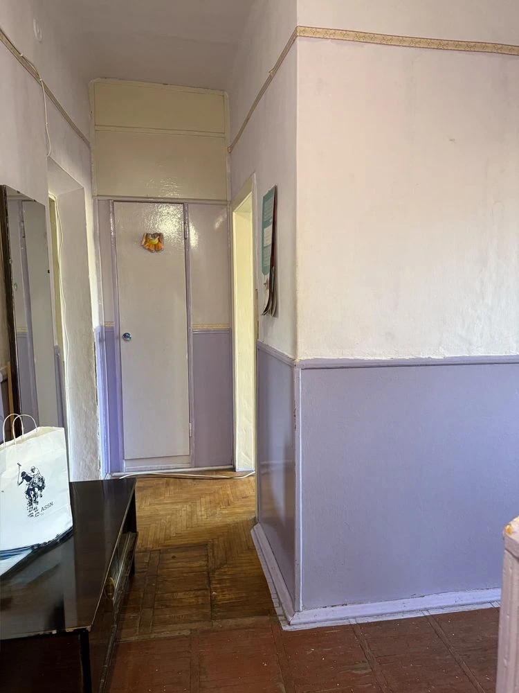 Sale of a 2-room apartment on Nebesnaya Sotni Street