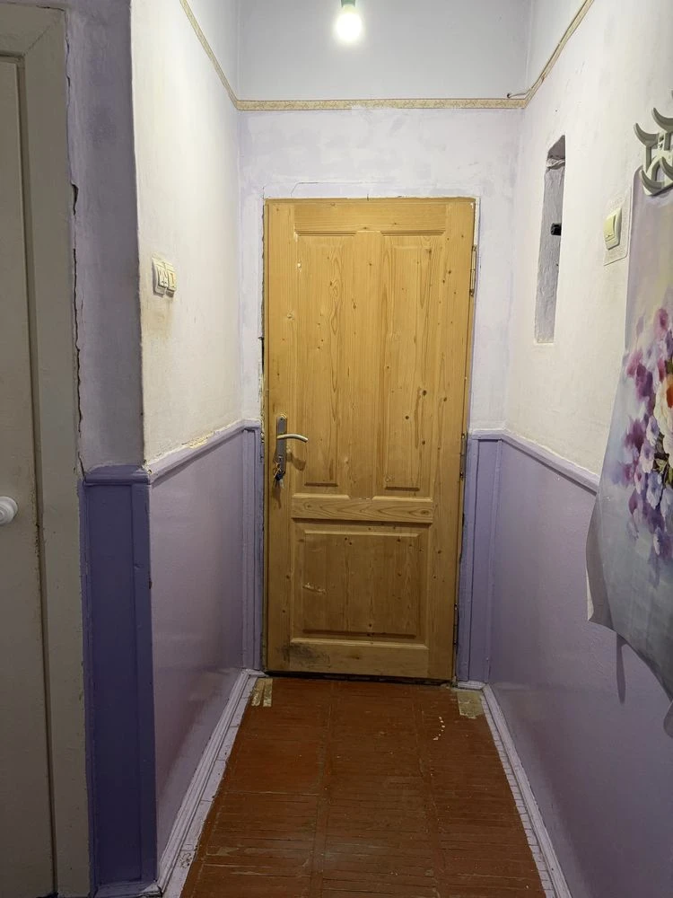 Sale of a 2-room apartment on Nebesnaya Sotni Street