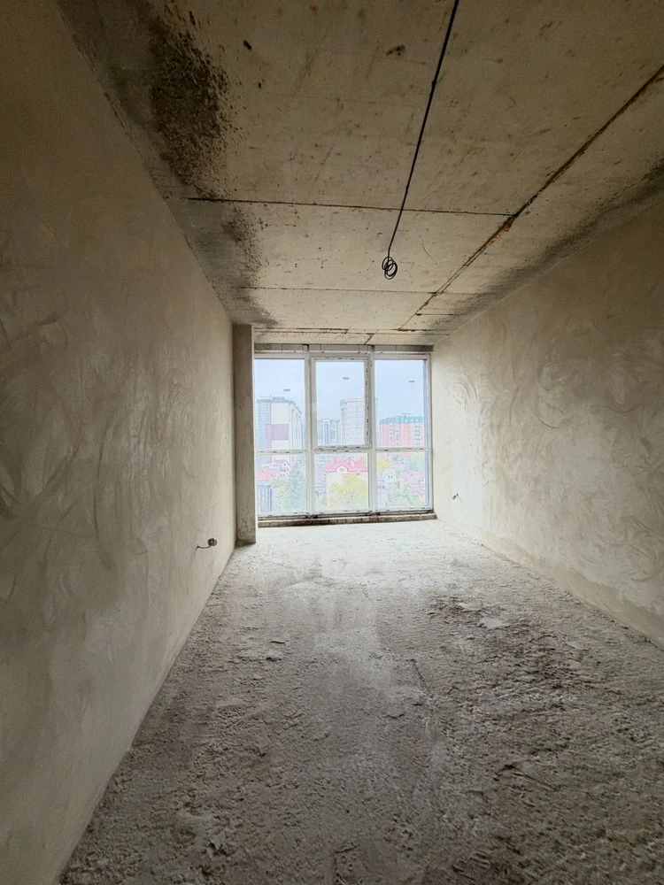 Two-level 3-bedroom apartment
