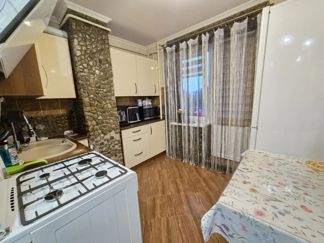 2-кімнатна новобудова, вулиця Незалежності