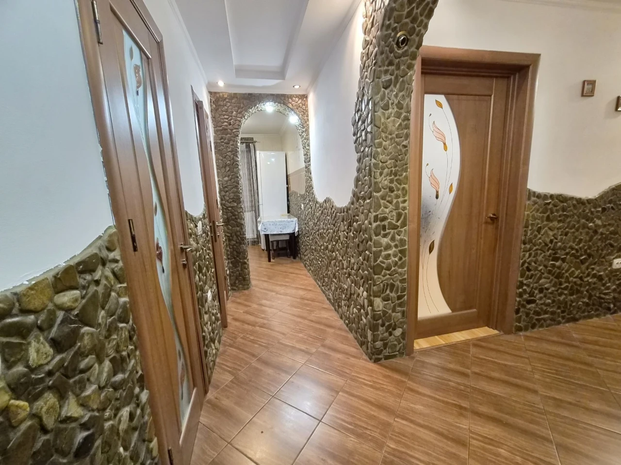2-кімнатна новобудова, вулиця Незалежності