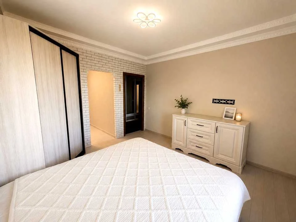 Apartment. Vinnytsia, Akademika Yushchenko St., (Building 30)