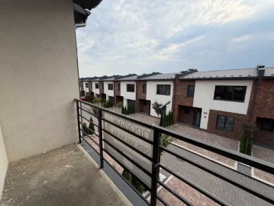 Townhouse for Sale with City Utilities + Garage