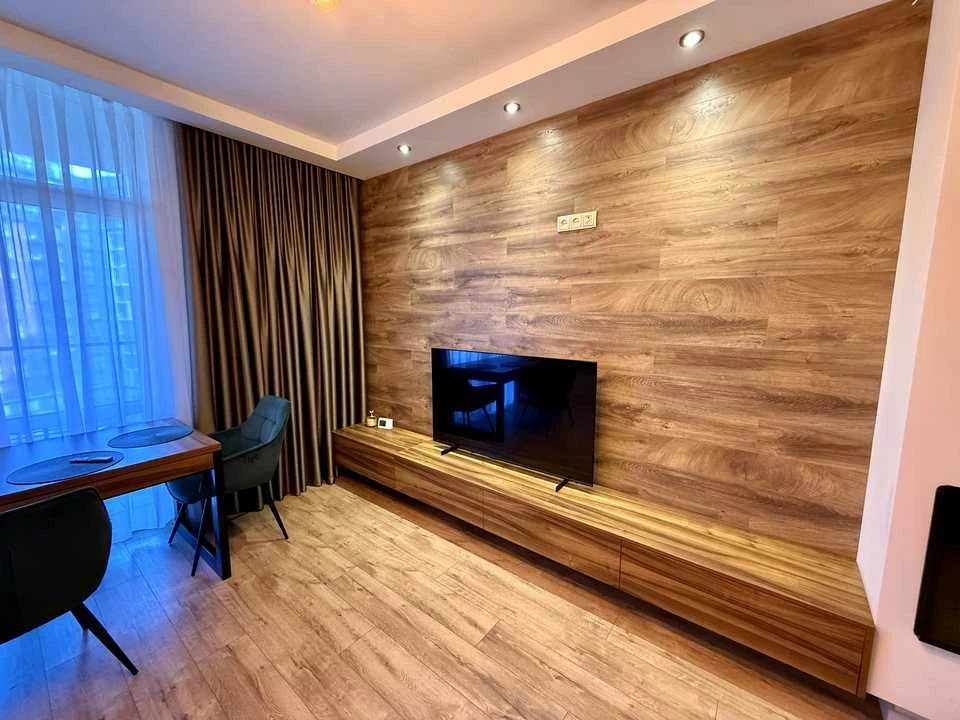 Квартира. В'ячеслава Чорновола, 65 м²