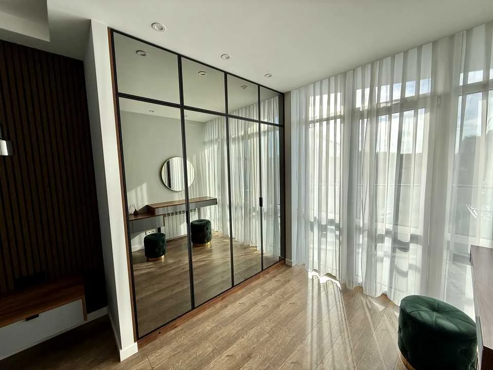 Квартира. В'ячеслава Чорновола, 65 м²