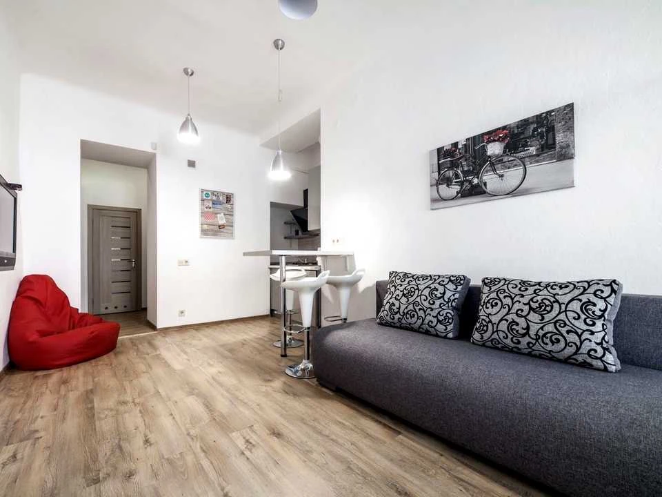 Apartment. Lviv, Rynok Pl.