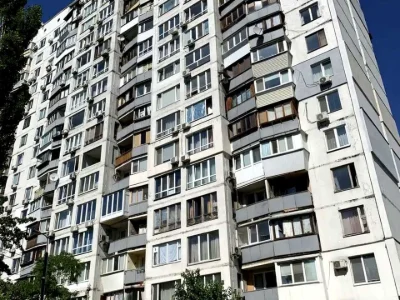 Apartment. Kyiv, Rusalivska embankment street.