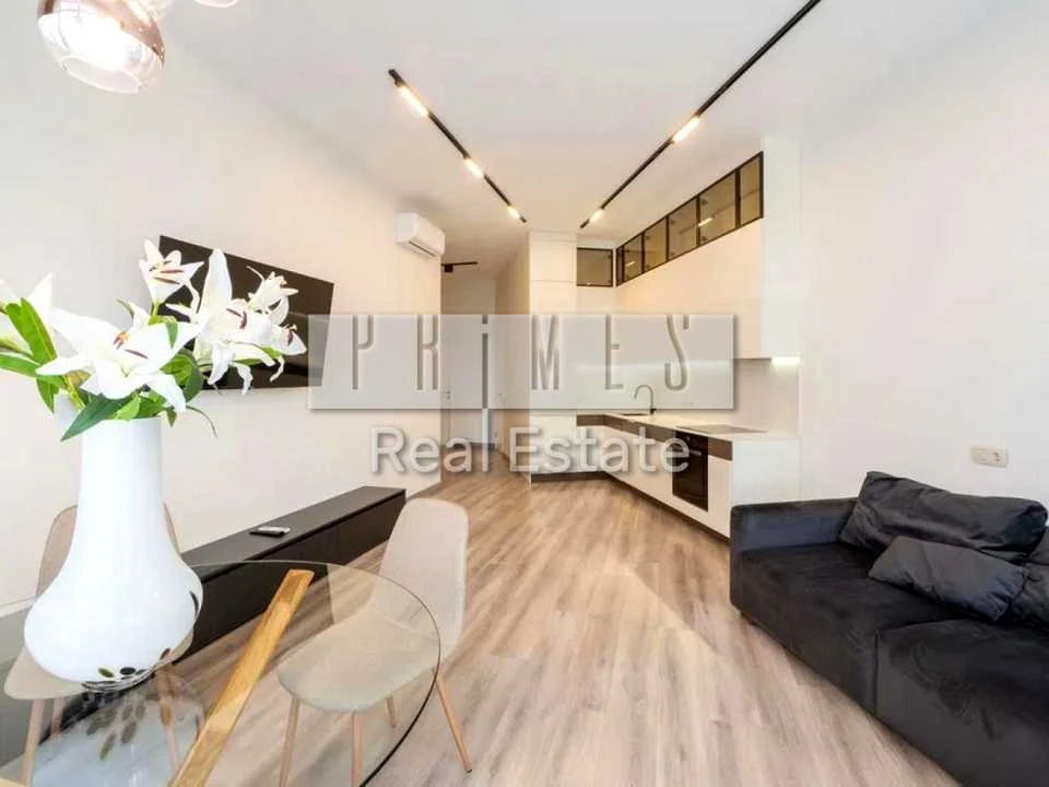 Apartment. Michael Boychuk Street, Pechersk.