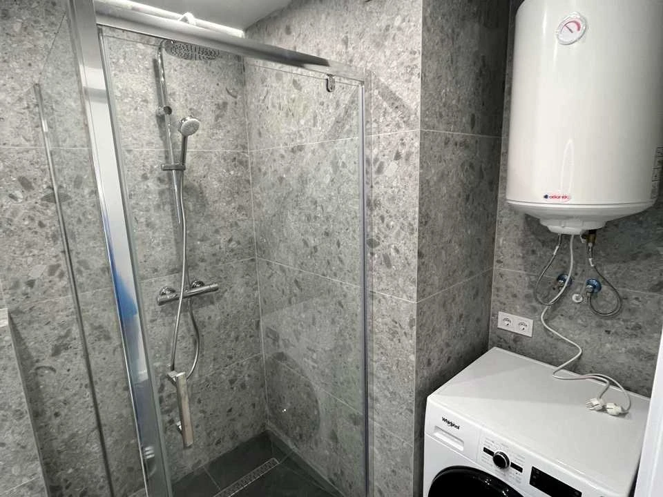 Apartment. Kyiv, Lysogirskiy Prospekt.