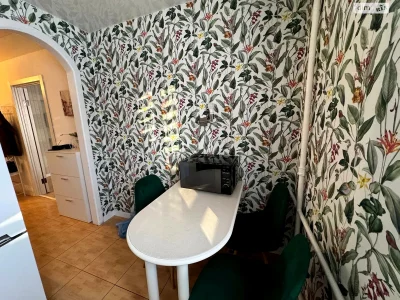 Long-Term Rental Apartment, Perhotravnevyi Massiv