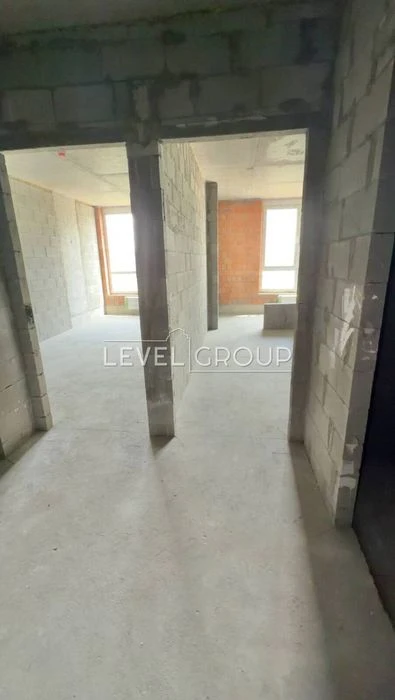 Exclusive offer of a 1-room apartment in a business building