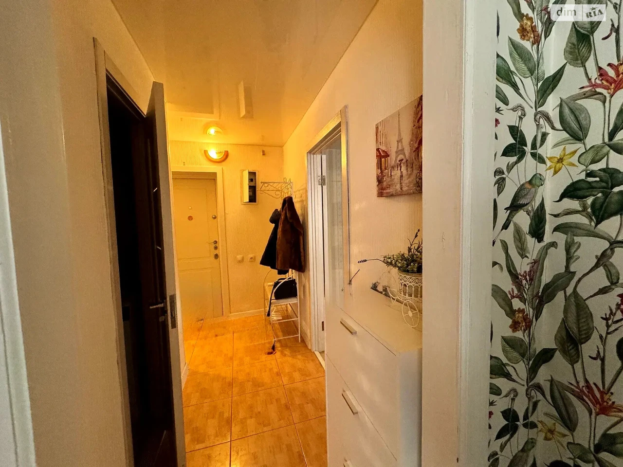 Long-Term Rental Apartment, Perhotravnevyi Massiv