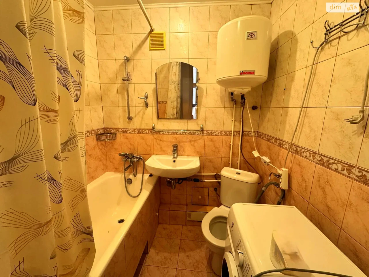 Long-Term Rental Apartment, Perhotravnevyi Massiv