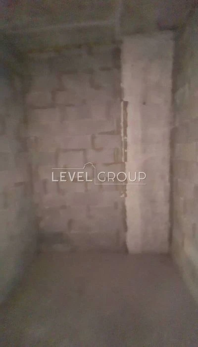 Exclusive offer of a 1-room apartment in a business building