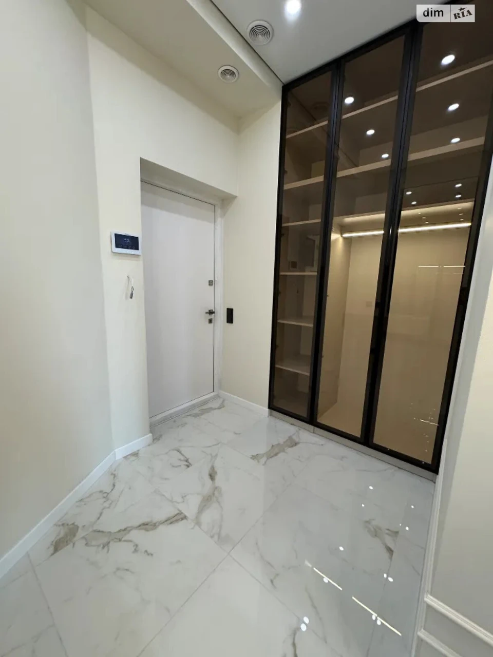 Long-Term Rental Apartment Sobornyi