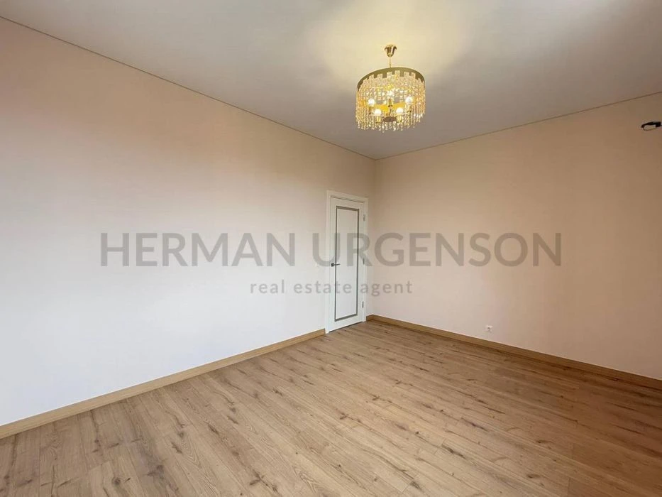 Продаж 3к квартири 92 м.кв / вул. Собранецька, Центр