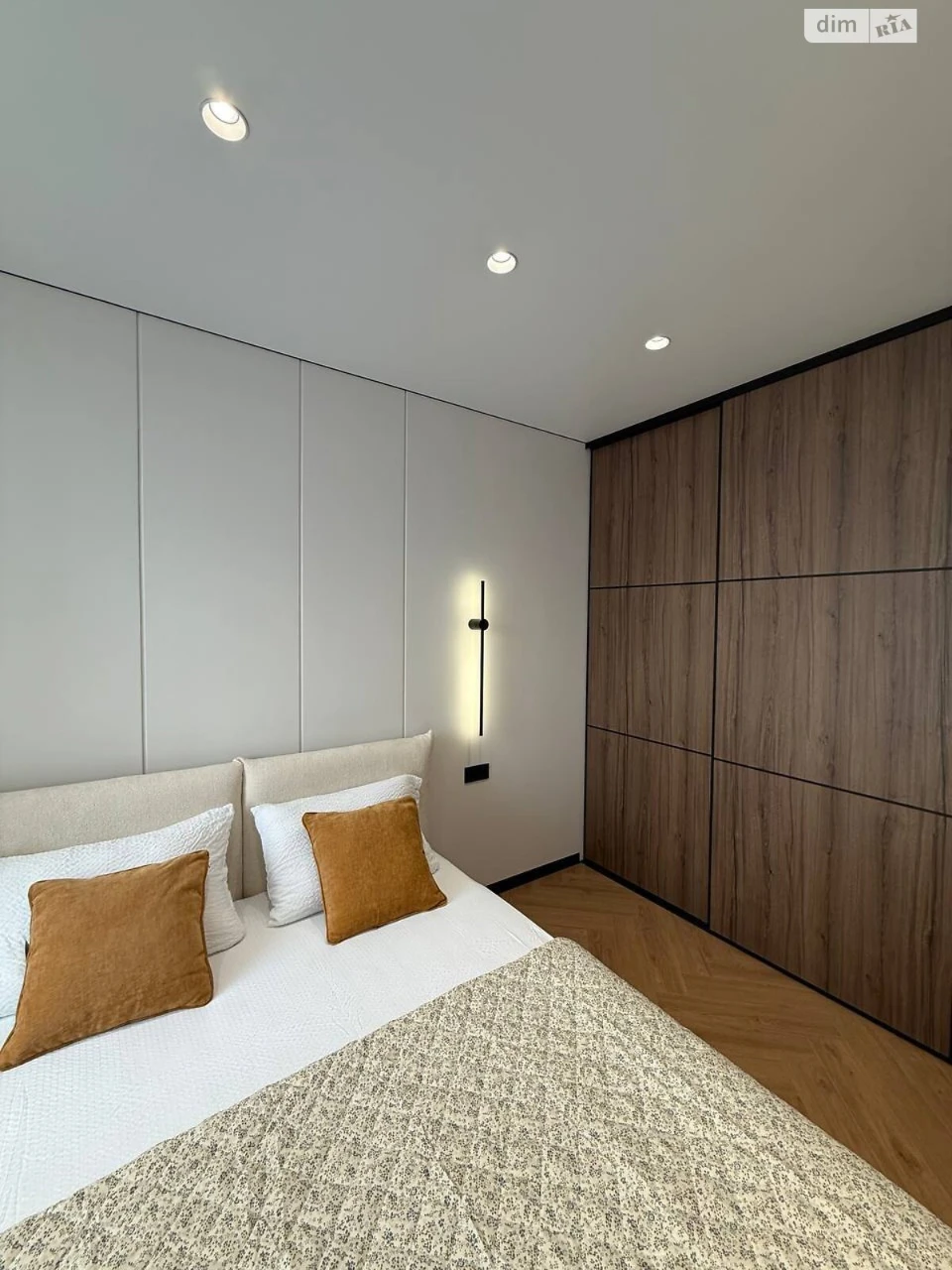 Sale Apartment New Lviv