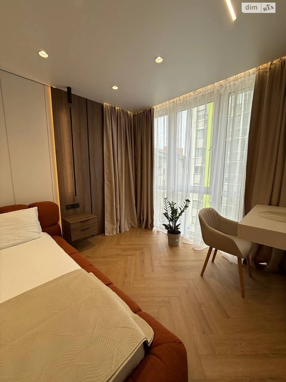 Sale Apartment New Lviv