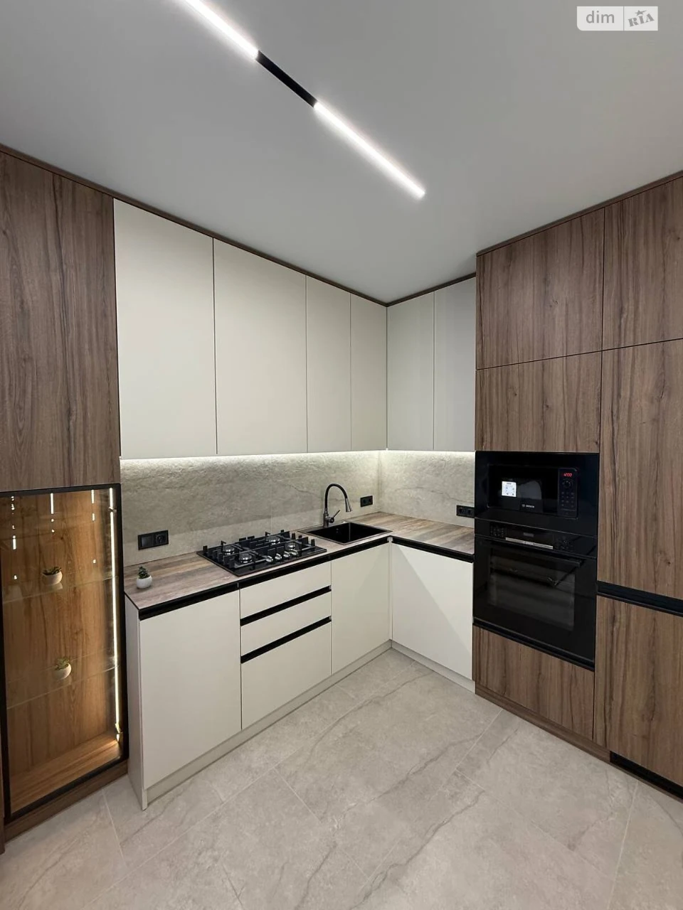 Sale Apartment New Lviv